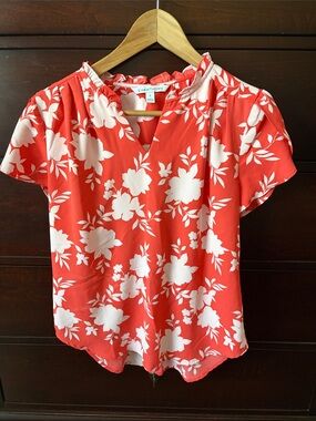 41 Hawthorn Coral and White Floral Short Sleeve Blouse